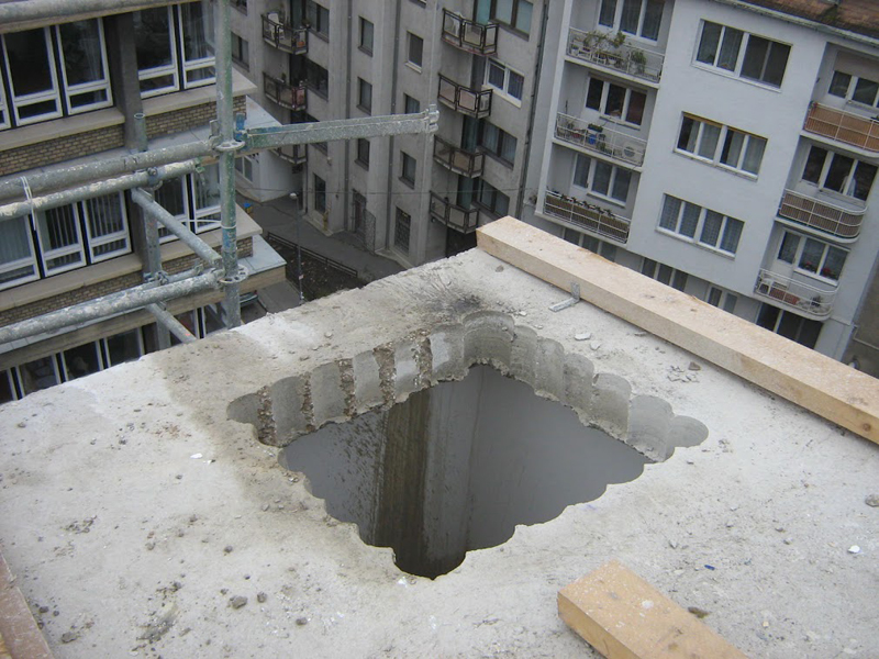 Medve utcai építkezésen betonfúrás, betonvágás 10